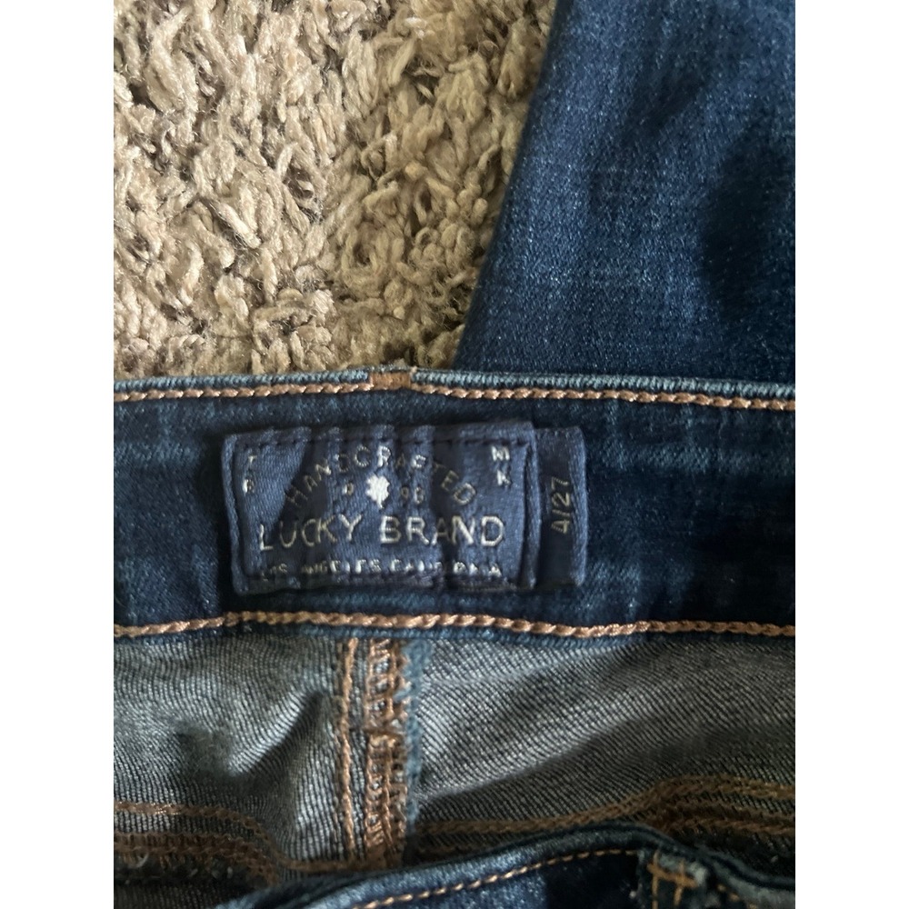 Lucky Brand Women's Low Rise Lolita Bootcut Dark Wash Jean Size 4/27 - Picture 5 of 10